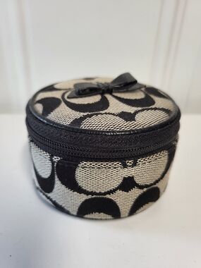 Coach Signature Canvas Round Jewelry Case in Black and Cream
